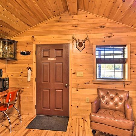Rural Cabin Hideaway With Fire Pit And Mtn Views! Parsons Экстерьер фото
